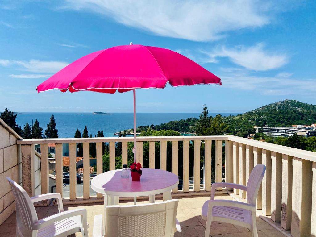 Rooms Villa Gala - terrace with sea view in Mlini, Croatia