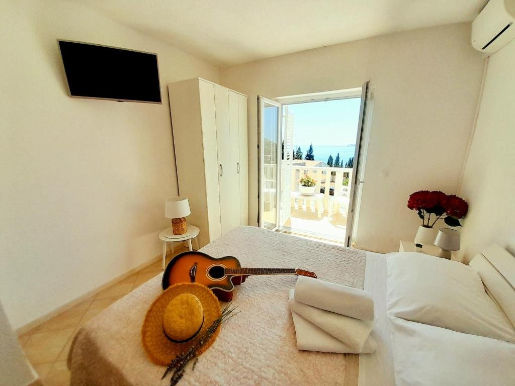 Room interior at Rooms Villa Gala 2